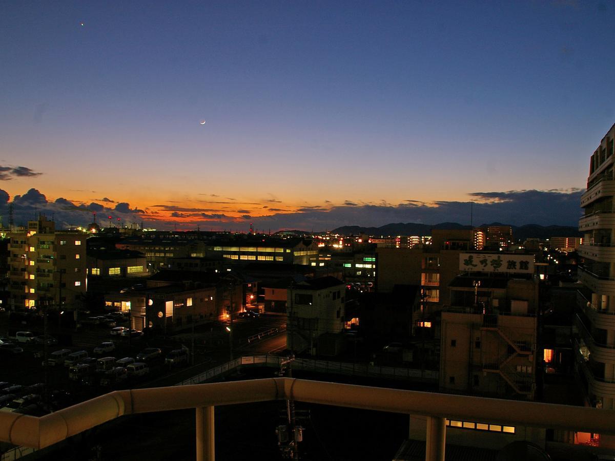 הימאג'י Business Hotel Sakigake Honkan מראה חיצוני תמונה